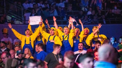 Darts: "Krankt von zwei Seiten": Darts-Boss attackiert Profifußball