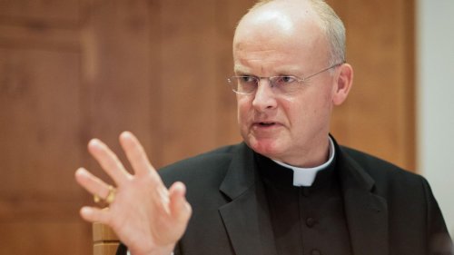 Karfreitagsbotschaft: Militärbischof Overbeck fordert "Kriegstauglichkeit"