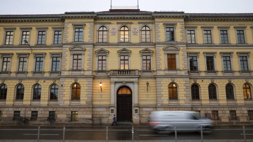Landgericht Leipzig: "Kinderzimmer-Dealer"-Prozess: Zwei Angeklagte gestehen
