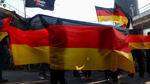 "Letzte Verteidigungswelle": Razzia gegen mutmaßliche rechtsextremistische Terrorzelle