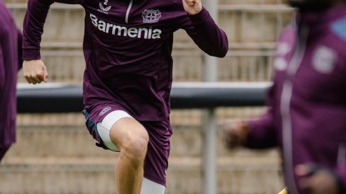 Fußball: Bayern-Leihgabe Stanisic: "Schlechte Stimmung hilft nichts"
