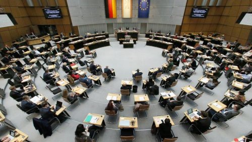 Abgeordnetenhaus: Giffey verspricht bezahlbaren Wohnraum und soziale Stadt