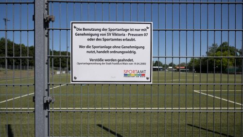 Fußball: Schweigeminute für gestorbenen 15-Jährigen