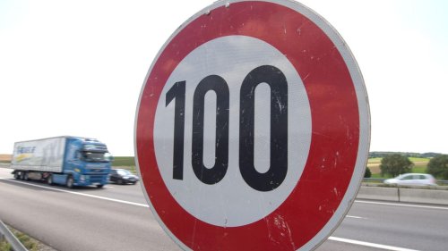 A60: Mutter mit Kindern rast mit Tempo 153 über Autobahn