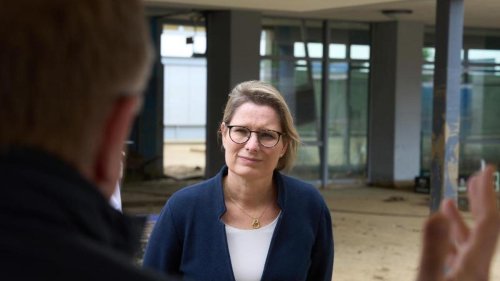 Wetter: Hubig besucht Schule: Suche nach "kreativen Lösungen"