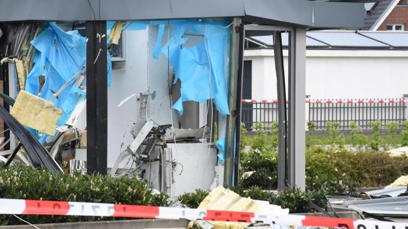 Kriminalität: Nicht detonierter Geldautomaten-Sprengsatz gesprengt