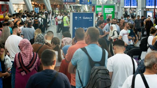 Personalmangel: Deutsche Flughäfen von Urlaubern überfordert