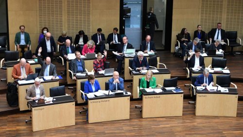 Kommunen: Bundesrat stimmt Hamburger Initiative zum Quartiersparken zu