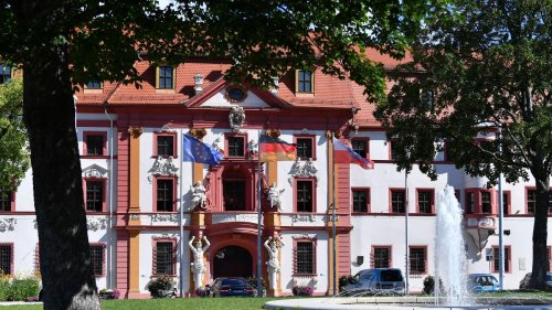 Regierung: Ernennung von vier neuen Staatssekretären geplant
