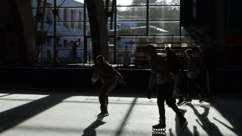 Sport: Start der Eislaufsaison in Sachsen