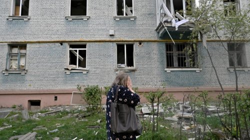 Liveblog Ukrainekrieg: Selenskyj verkürzt Auslandsreise wegen russischen Großangriffs