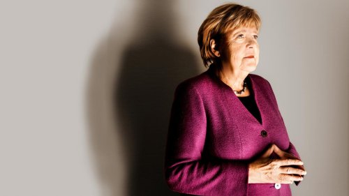 Angela Merkel: "Hatten Sie gedacht, ich komme mit Pferdeschwanz?"
