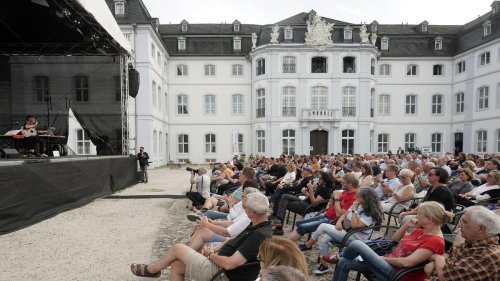 Musik: Landesmusikakademie soll ins Schloss Engers ziehen