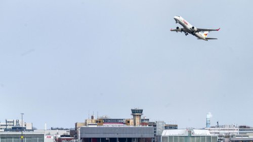 Im Ferienflieger nach Mallorca: Passagier zu betrunken für Flieger - Pilot bricht Start ab