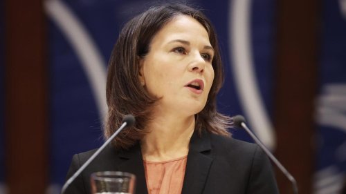 Annalena Baerbock: Außenministerin parteiübergreifend in Schutz genommen