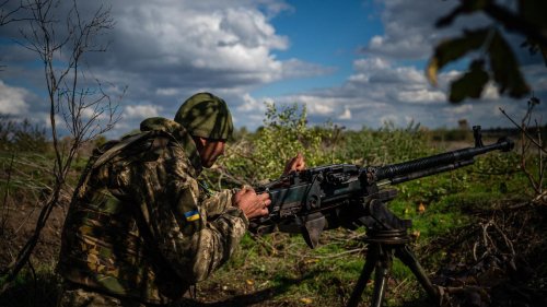 Ukraine-Überblick: Selenskyj meldet Rückeroberungen, Massengrab in Lyman gefunden