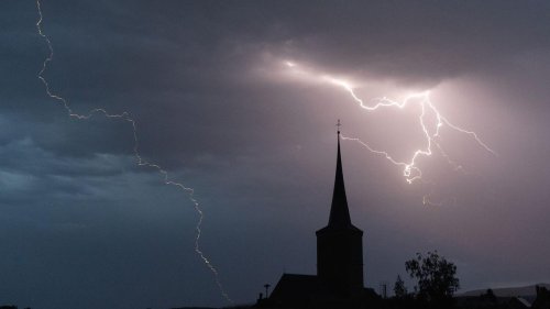 Gewitter: Unwetter in Mittelfranken: Auch Kirchentag betroffen