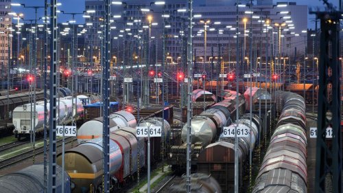 Ost-West-Gefälle: Ifo-Studie: Osten holt auf - bleibt aber strukturell zurück