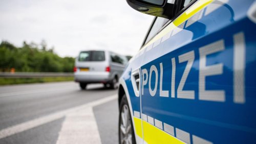 Rosenheim: Lastwagen brennt auf A93 aus - 100.000 Euro Schaden