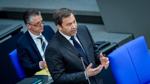 Schwarz-rote Koalition: Klingbeil und Frei verteidigen restriktive Migrationspolitik