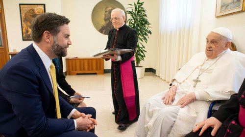 Katholische Kirche: JD Vance spricht Christen weltweit sein Mitgefühl aus