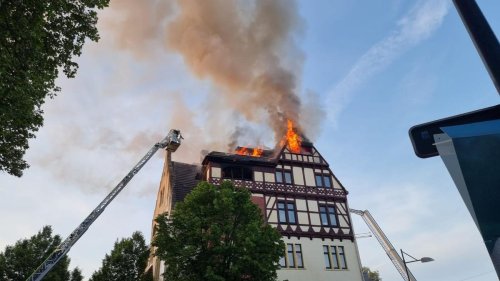 Ennepe-Ruhr-Kreis: Feuerwehrmann nach Rettungseinsatz mit Rauchgasvergiftung