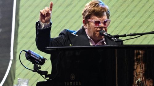 Abschiedstour: "Für immer im Herzen": Elton John setzt Abschiedstour fort
