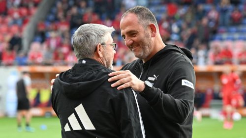 Bundesliga: Fischer erhält Buch von Schmidt: "Vielleicht ein Tipp dabei"