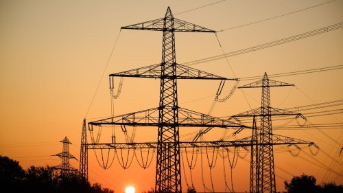 Hersteller: Erzeugerpreise fallen weiter - Energie erneut günstiger