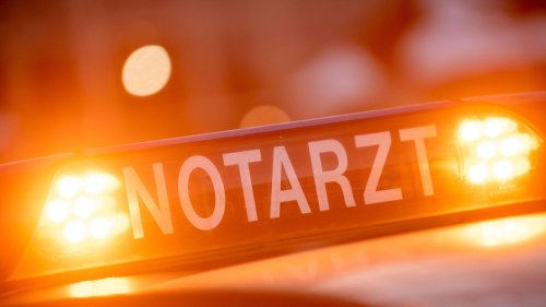 Vogelsbergkreis: Sechsjähriger bei Zusammenstoß mit Traktor schwer verletzt