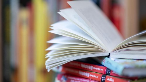 Welttag des Buches: Fantasie oder KI-Formel - Wer schreibt morgen unsere Bücher?