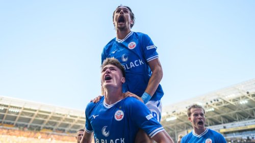 Fußball: Hansa Rostock erreicht Halbfinale im Landespokal