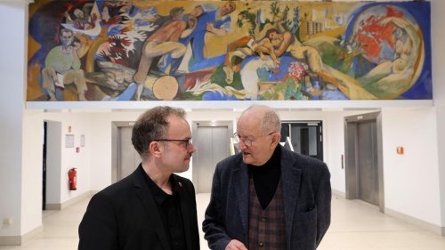 DDR: Fresken mit Marx und Lenin im Rathaus freigelegt