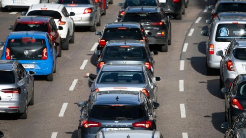 Staugefahr: A4 in Köln wegen eines umgekippten Lkw gesperrt