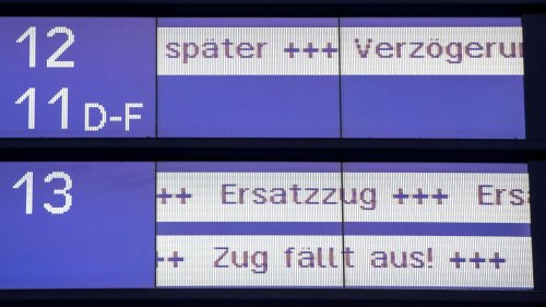 Züge gestrichen: Bahn-Ausfälle am Abend: Reisende müssen umplanen