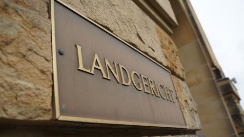 Landgericht Mönchengladbach: Prozess um versuchten Mord durch Hantelwurf gestartet