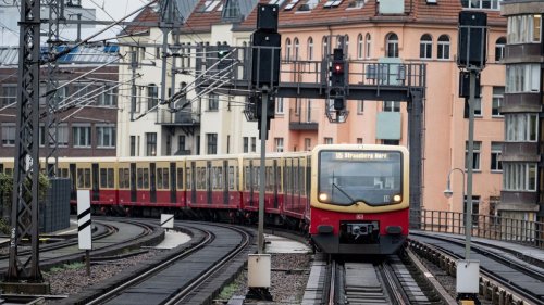 Bahn: Verkehr zwischen Alexanderplatz und Ostbahnhof unterbrochen