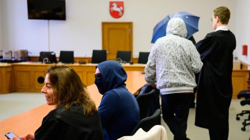 Rechtsextremismus: Rechtsextremer Musikhändler zu Freiheitsstrafe verurteilt