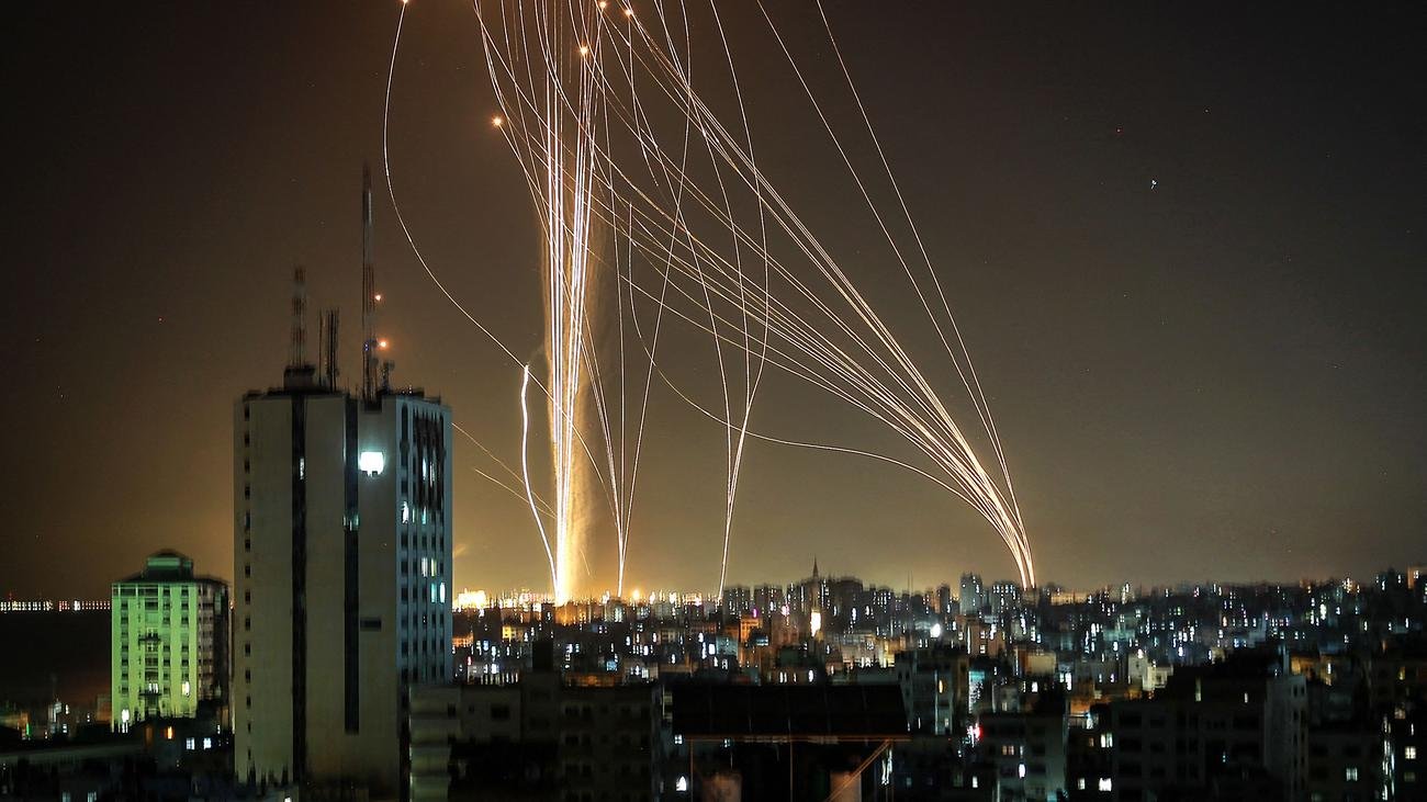 Eskalation im Nahen Osten: Raketenangriffe auf Tel Aviv, Luftangriffe auf Gaza
