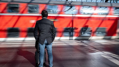 Verkehrsverbund: Warnung vor "Deadline" bei Deutschlandticket