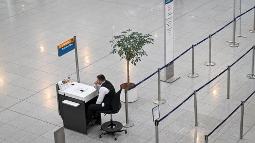 Tarifstreit: Warnstreiks an 13 deutschen Flughäfen legen Flugverkehr lahm