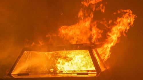 Brände: Fünf Autos durch nächtliche Brände in Berlin zerstört