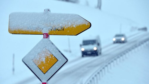 Verkehr: Winterwetter sorgt für diverse Notfälle