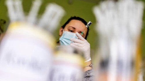 Corona: Union will Impfpflicht mit "enger zeitlicher Befristung" vorschlagen