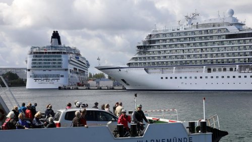 Dreierpack am Kai: Erster Dreieranlauf der Kreuzfahrtsaison in Warnemünde