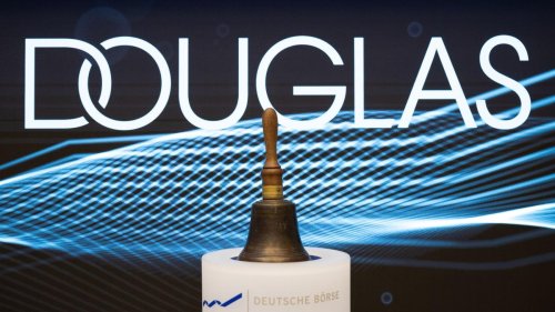 Parfümerie-Kette: Douglas steigert Umsatz erneut: Schuldenquote gesenkt