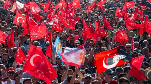 Türkei: Tausende solidarisieren sich mit Oppositionellen Canan Kaftancıoğlu