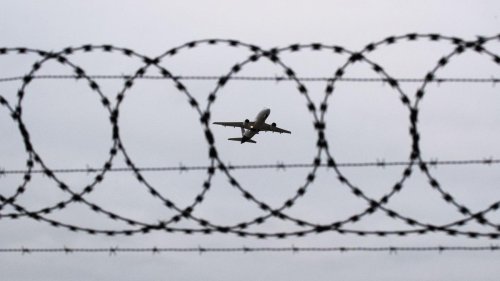 Abschiebung nach Bulgarien: Charter-Airbus für sieben Flüchtlinge kostete 63.000 Euro