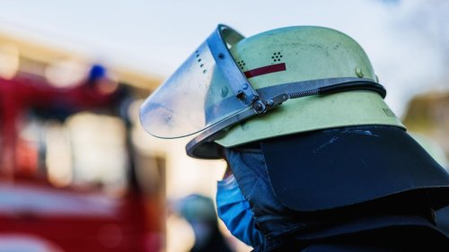 Verkehr: Transporter brennt im Tunnel: A60 gesperrt