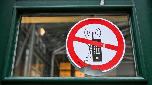 Bildung: Hessen plant Handyverbot an Schulen